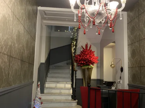 Arome Hotel